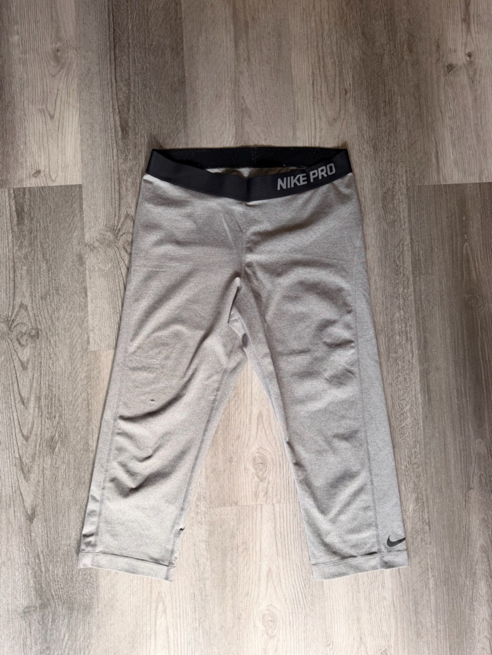Nike Pro Capri Performance Leggings